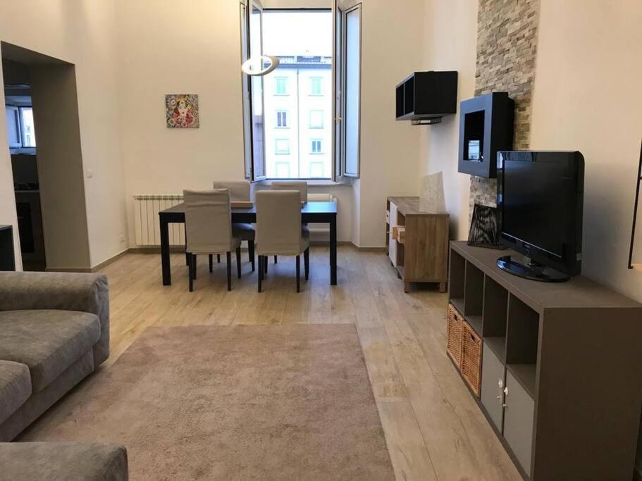 Kaffe'S House Apartment Ливорно Екстериор снимка